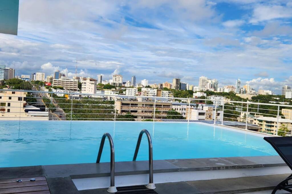 Lincoln Suite Pool - Gym - Sauna サントドミンゴ エクステリア 写真